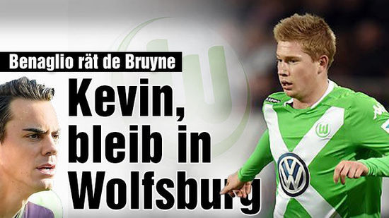 赛季半程结束＋阿森纳「半程冠军」 阿森纳最近主场以大比分击败维拉，确保了英超半程领先位置，目前领先曼城4分稳坐榜首。这意味着他们半程累积积分最高，是冠军热候选之一。