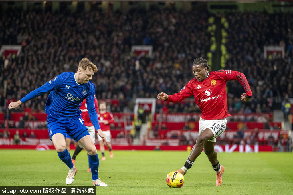 赫拉克勒斯前锋：希望俱乐部把我卖了，这样他们能赚很多钱